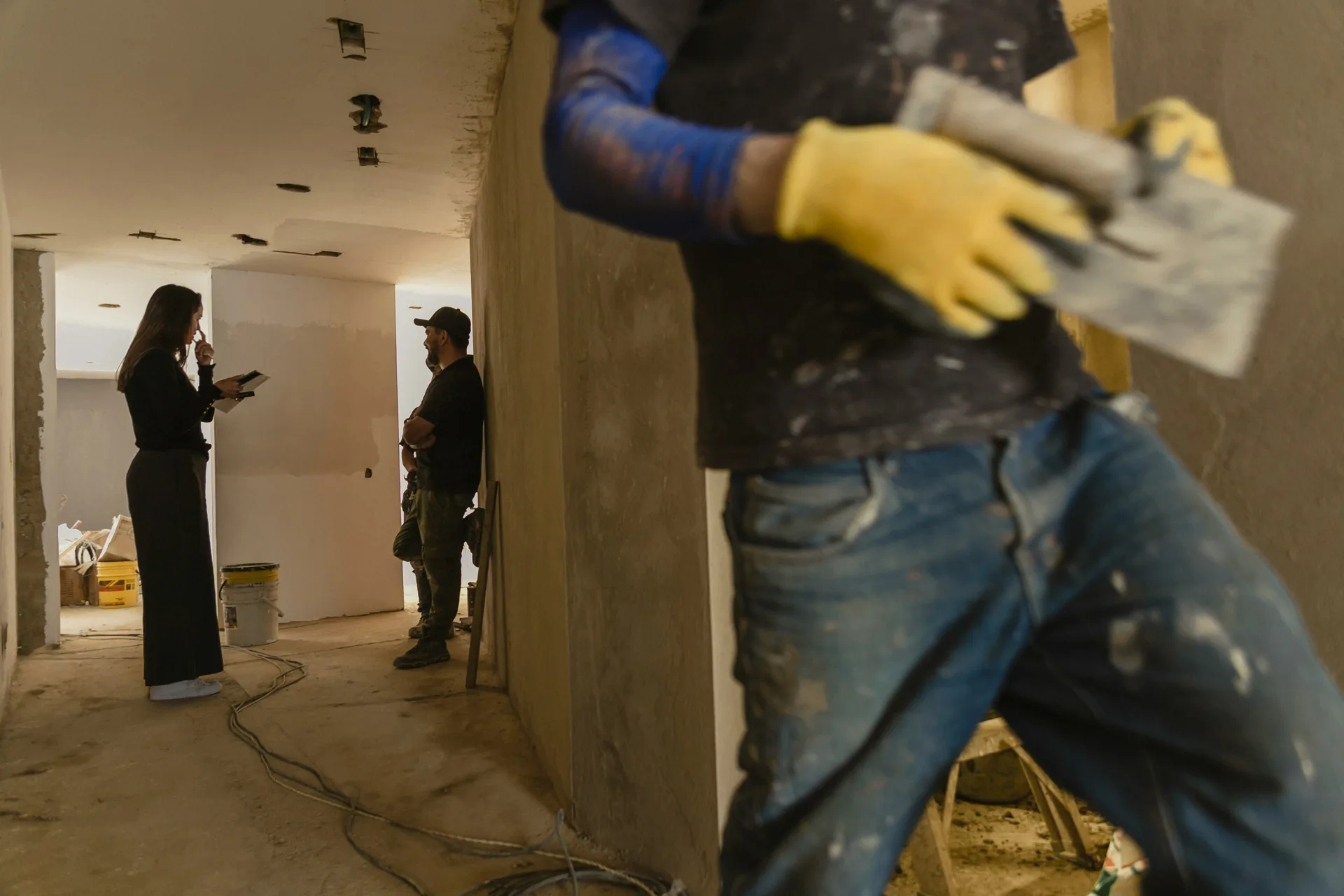 micro-topping being applied to a Abbotsford concrete surface